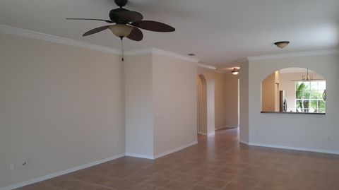 A home in Port Saint Lucie