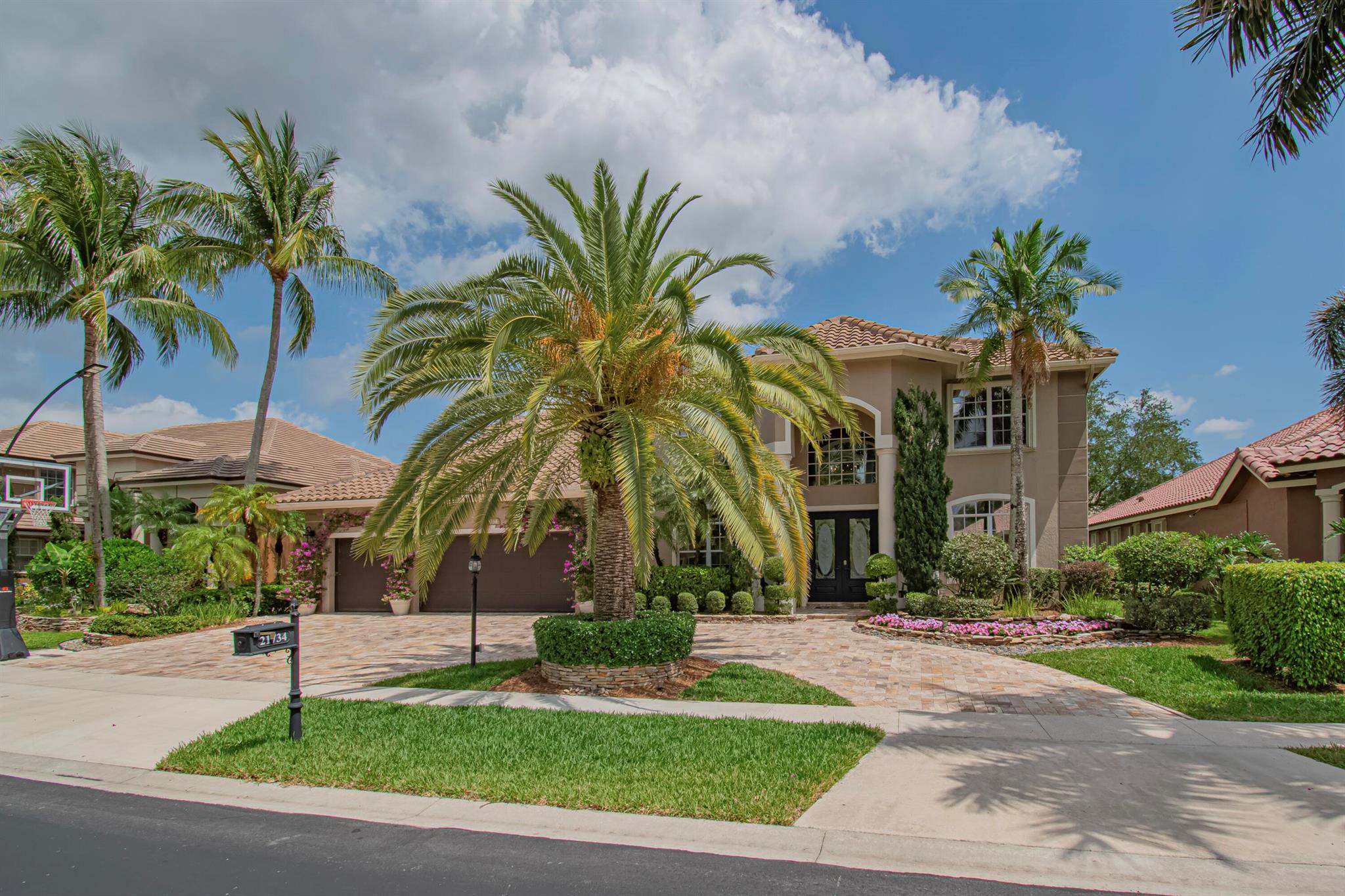 21734 Fall River Drive