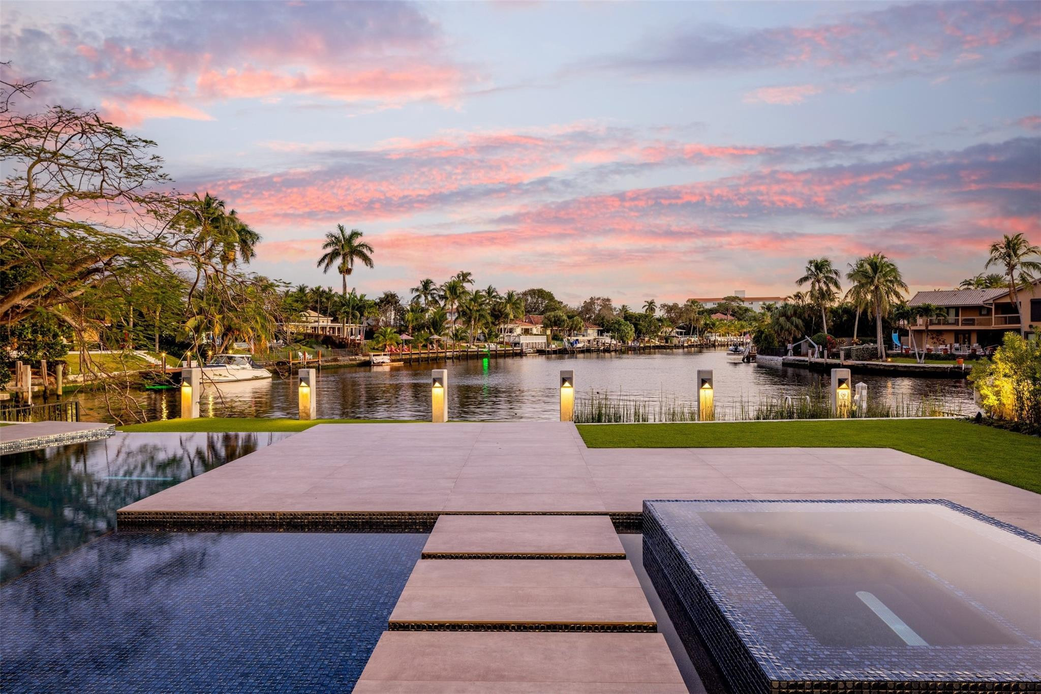 Coral Ridge - Residential