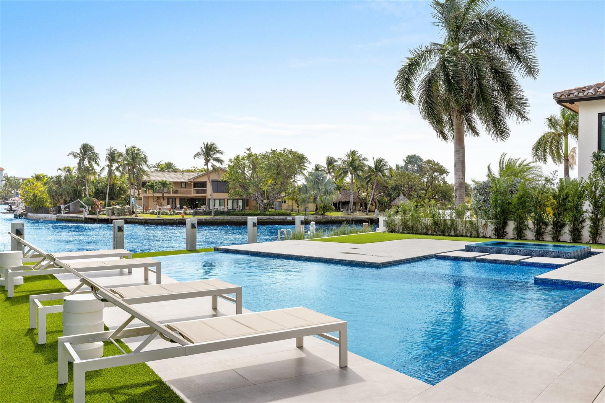 Coral Ridge - Residential