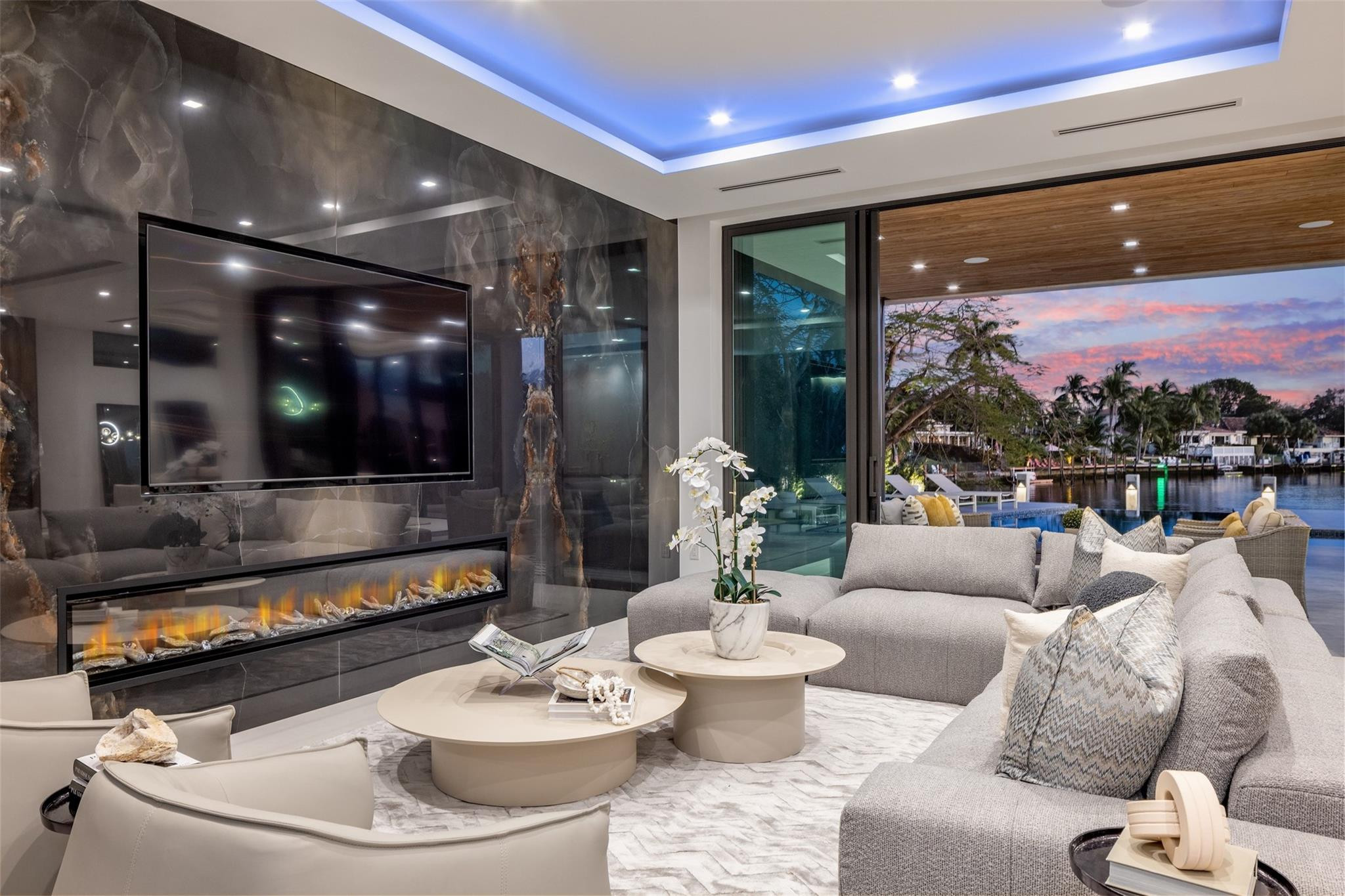 Coral Ridge - Residential