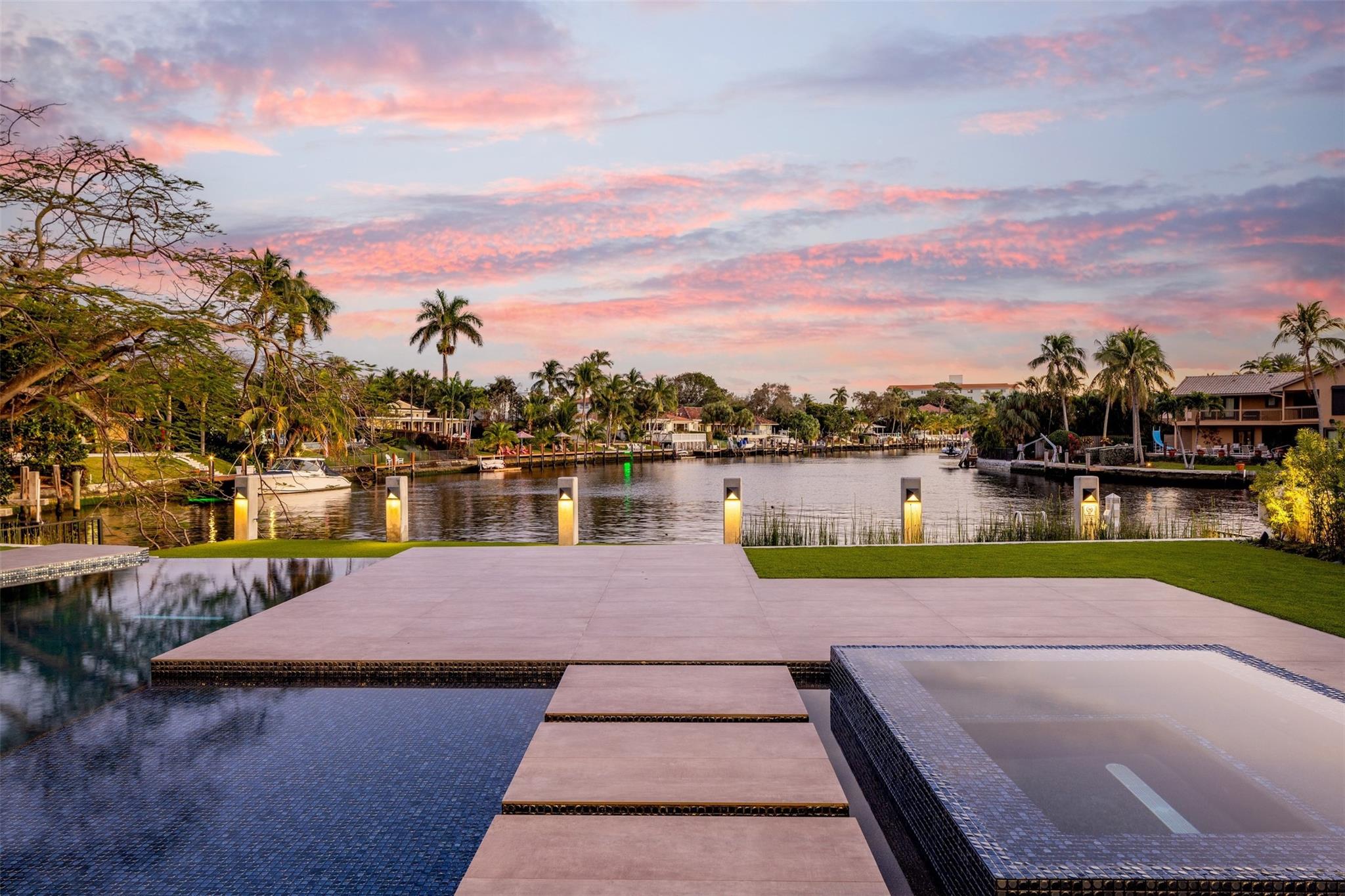 Coral Ridge - Residential