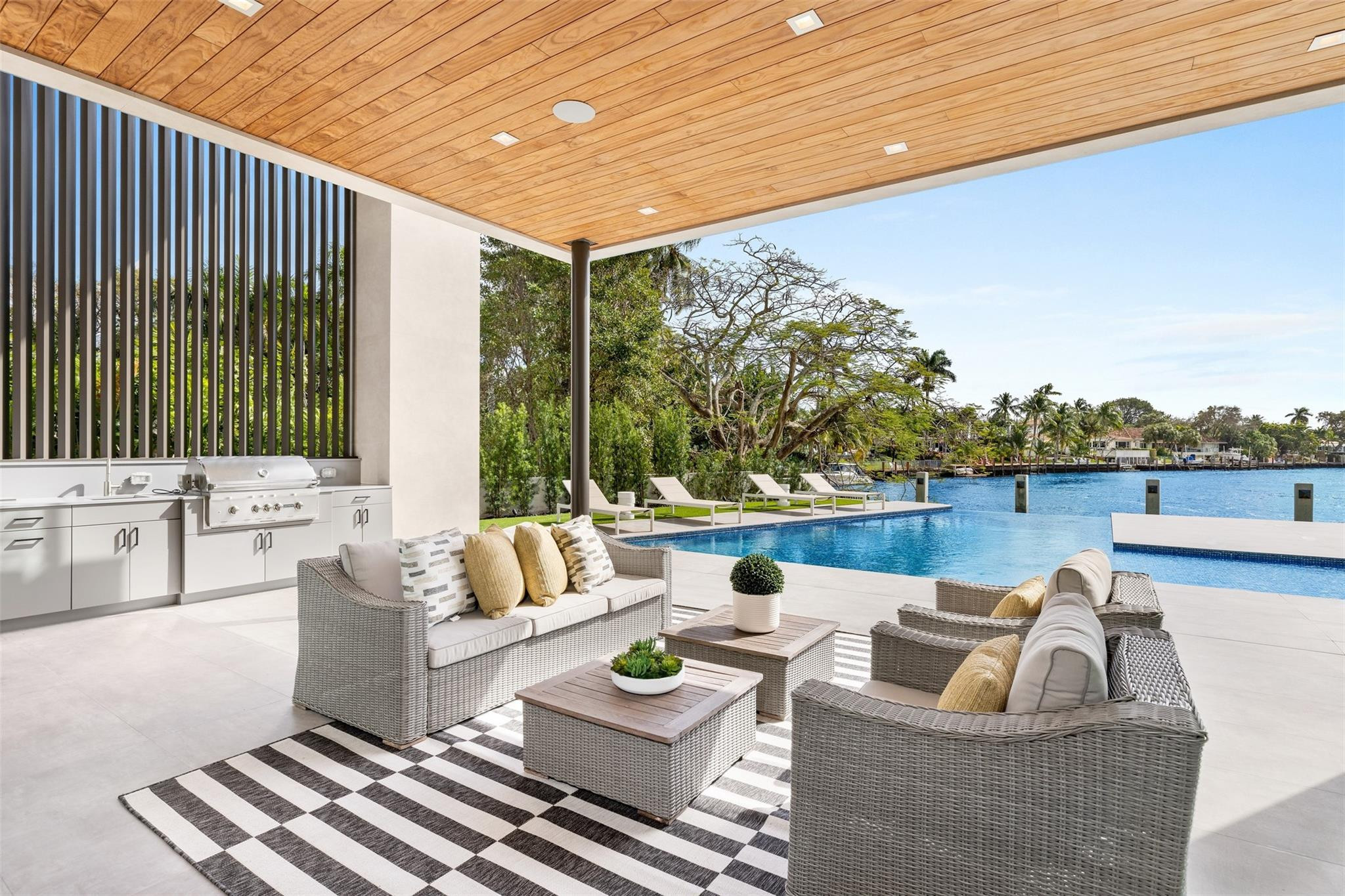 Coral Ridge - Residential