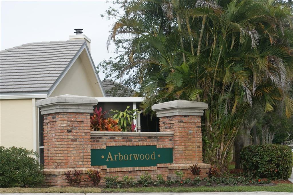 Forest Ridge Cluster Home - Residential Lease