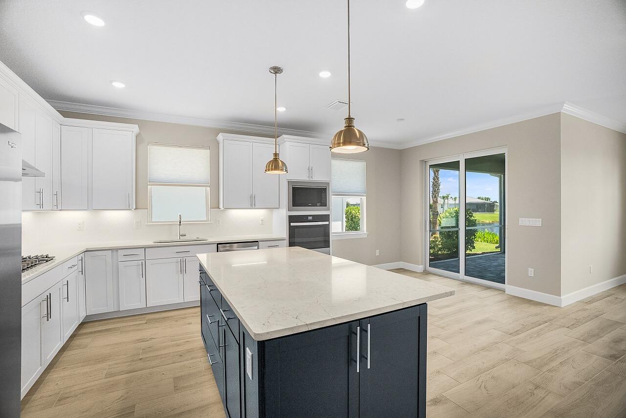 HARBOR ISLE PHASE 1 - Residential Lease