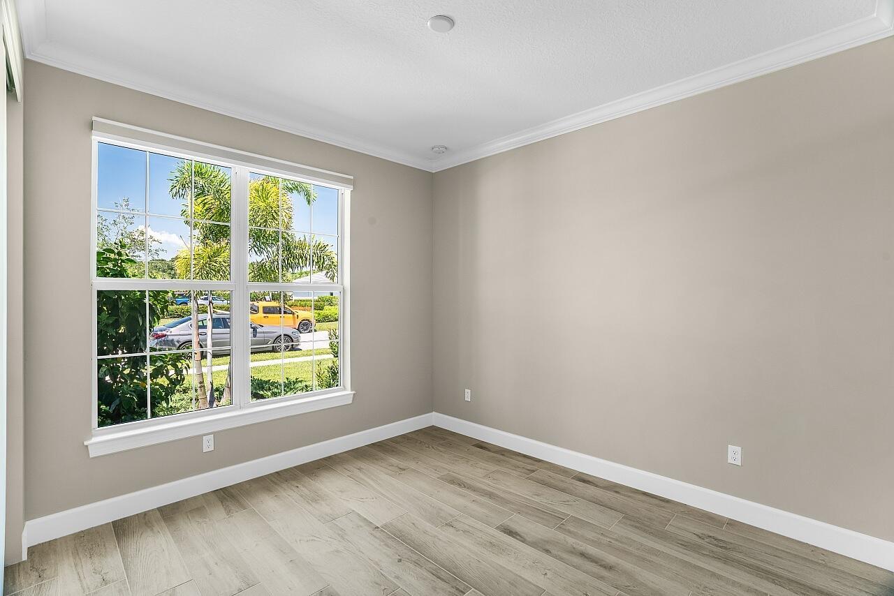 HARBOR ISLE PHASE 1 - Residential Lease