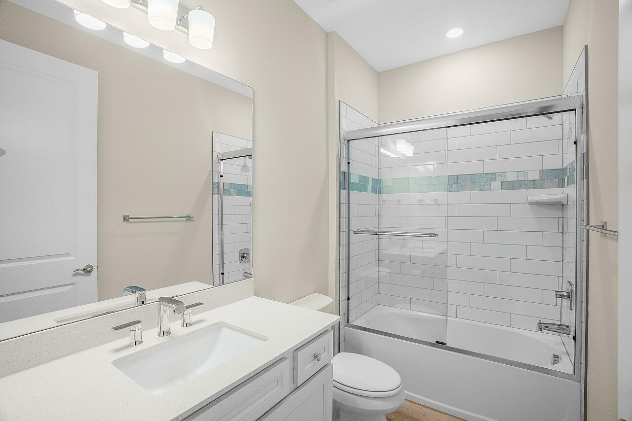 HARBOR ISLE PHASE 1 - Residential Lease