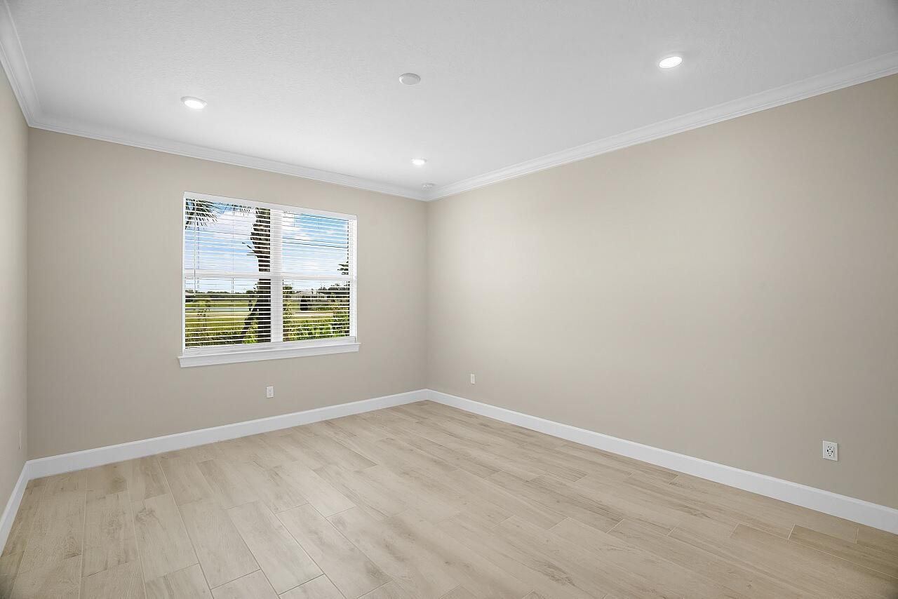 HARBOR ISLE PHASE 1 - Residential Lease