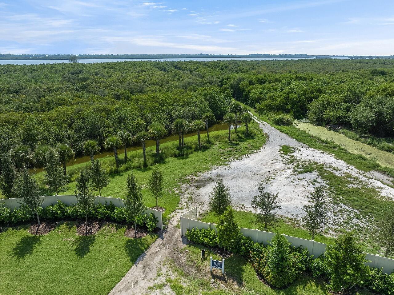 HARBOR ISLE PHASE 1 - Residential Lease