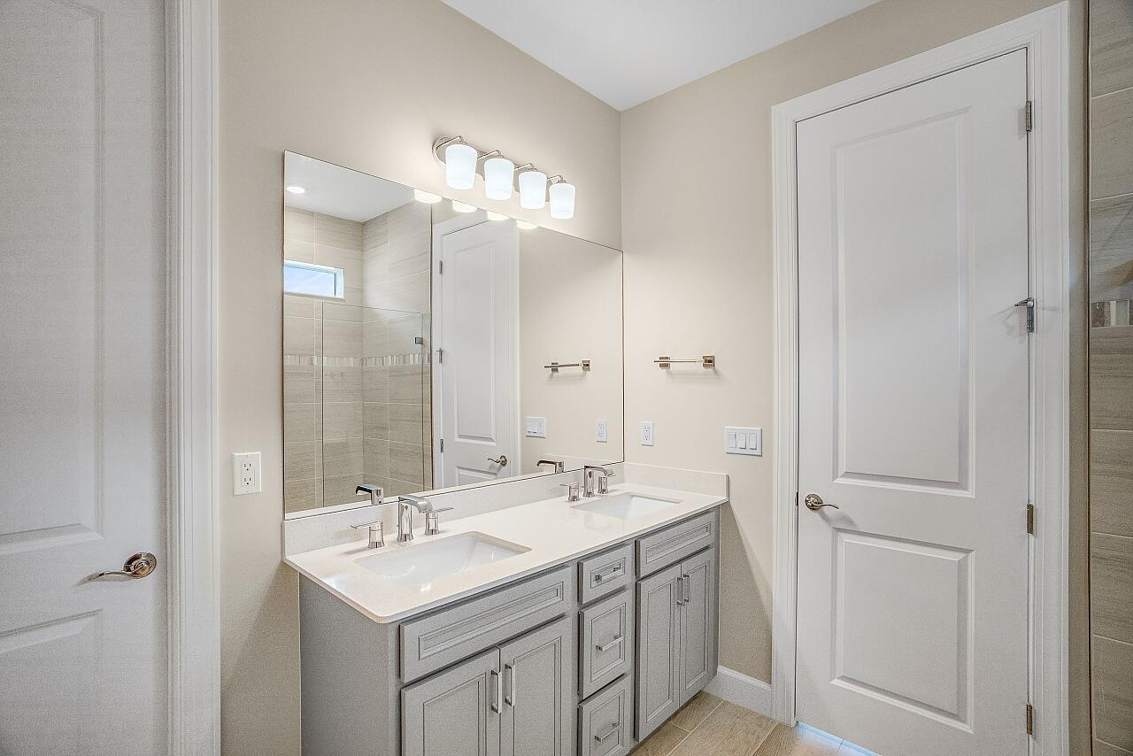 HARBOR ISLE PHASE 1 - Residential Lease