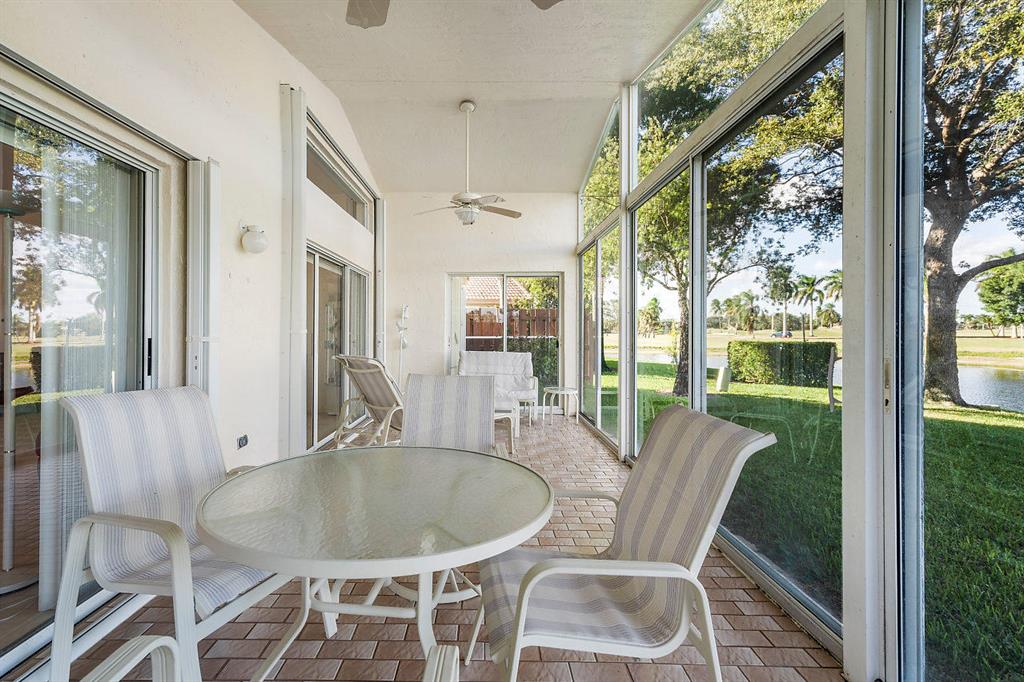 LAKERIDGE GREENS AT PIPERS GLEN - Residential