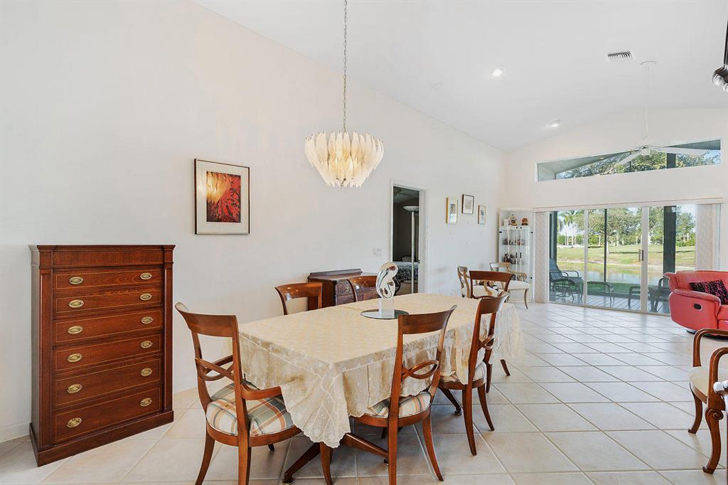 LAKERIDGE GREENS AT PIPERS GLEN - Residential