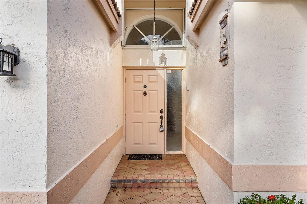 LAKERIDGE GREENS AT PIPERS GLEN - Residential