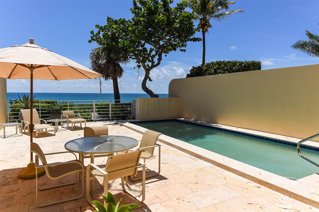 RESIDENCES AT SLOANS CURVE - Residential