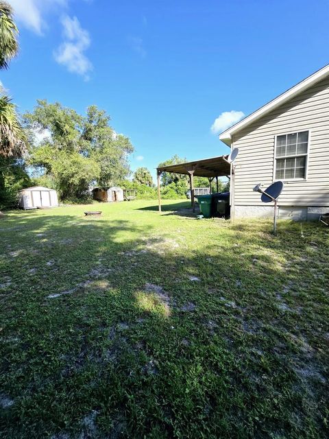 A home in Okeechobee