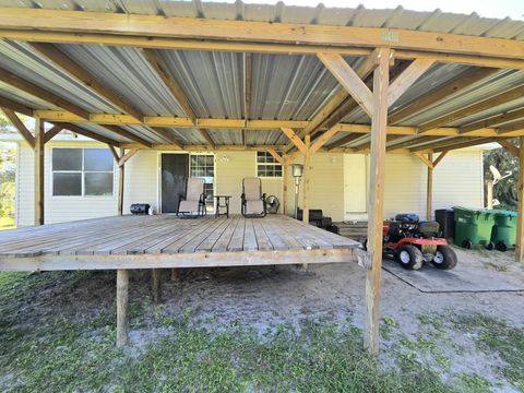 A home in Okeechobee