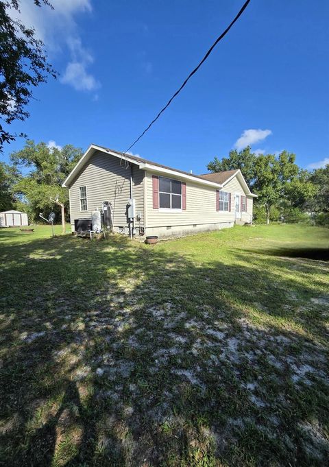 A home in Okeechobee