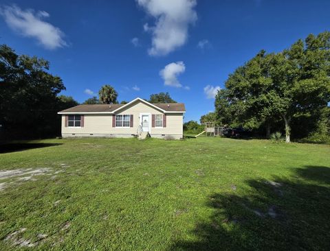 A home in Okeechobee