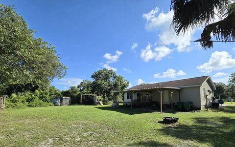 A home in Okeechobee