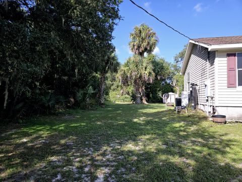 A home in Okeechobee