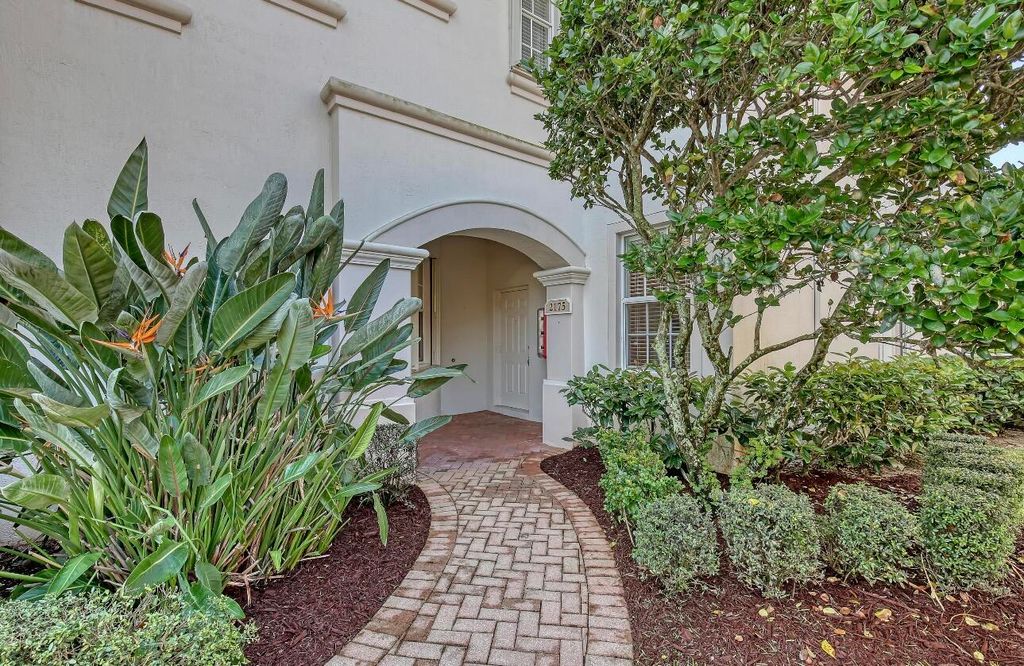 Photo of 2175 Wingate Bend, Wellington, FL 33414 (MLS # B26020406)