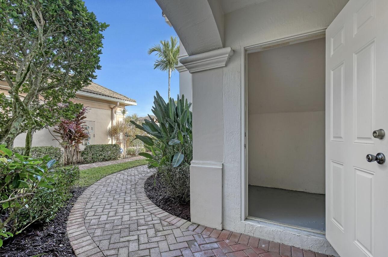 2175 Wingate Bend