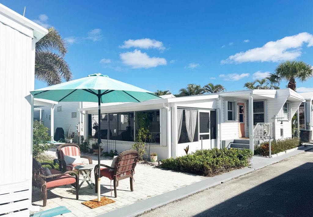 Photo of 13 Hibiscus Drive #I, Briny Breezes, FL 33435 (MLS # R11051238)