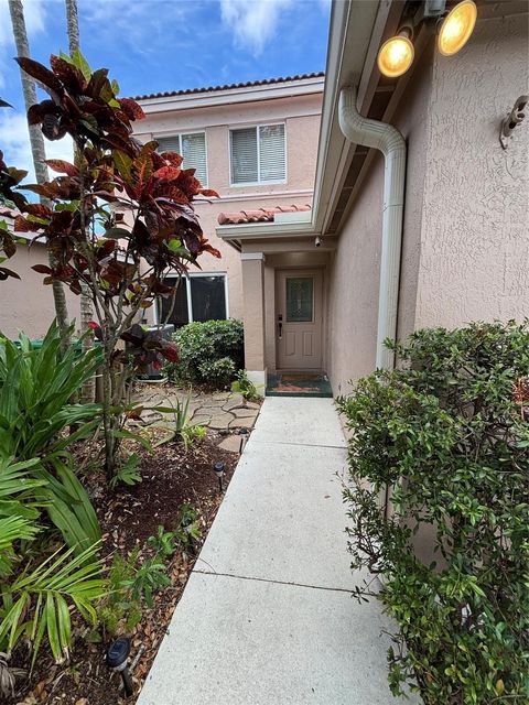 1605 W Harmony Lake Cir 1605 Davie FL 33324