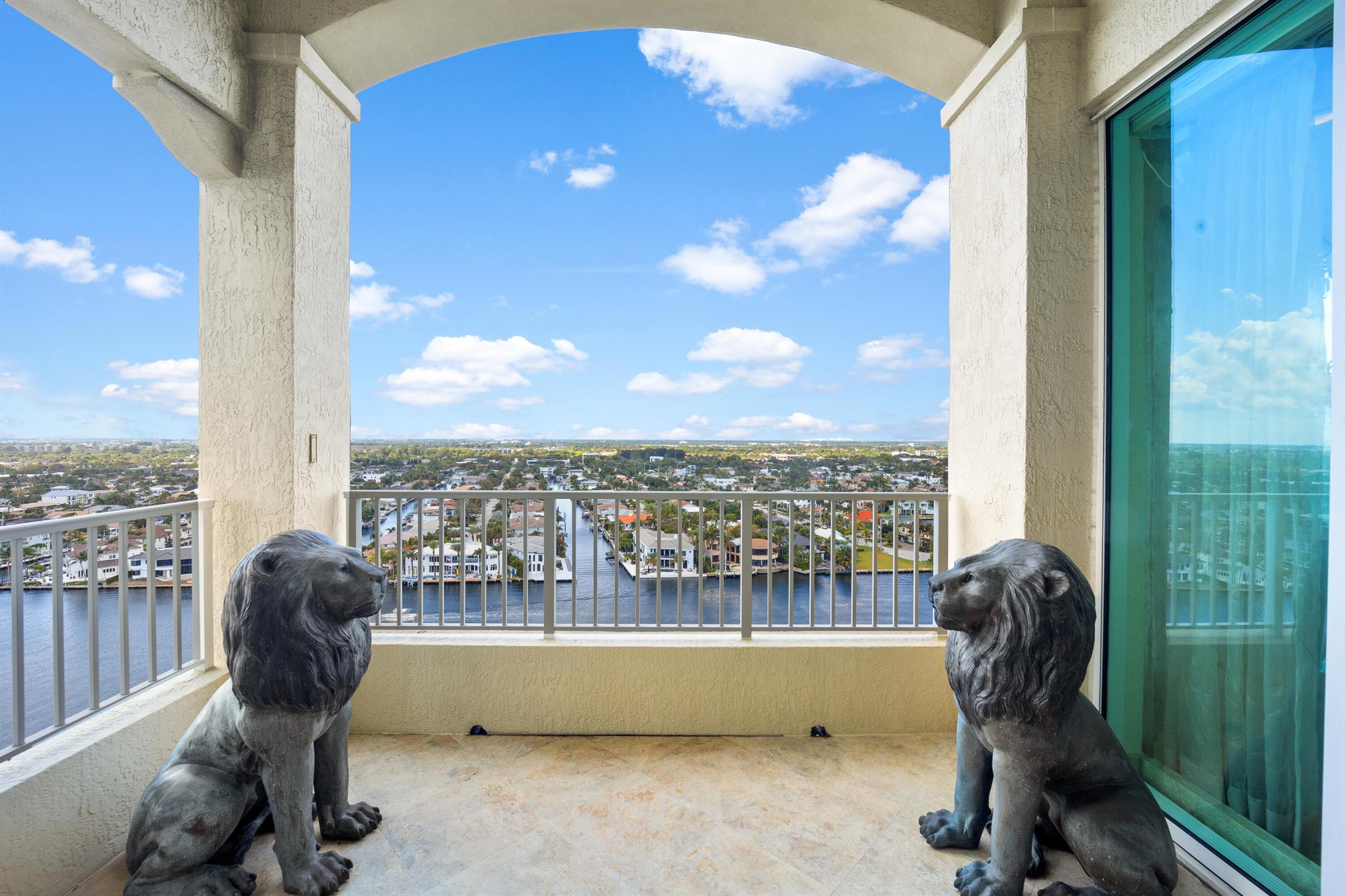 TOSCANA WEST CONDO - Residential