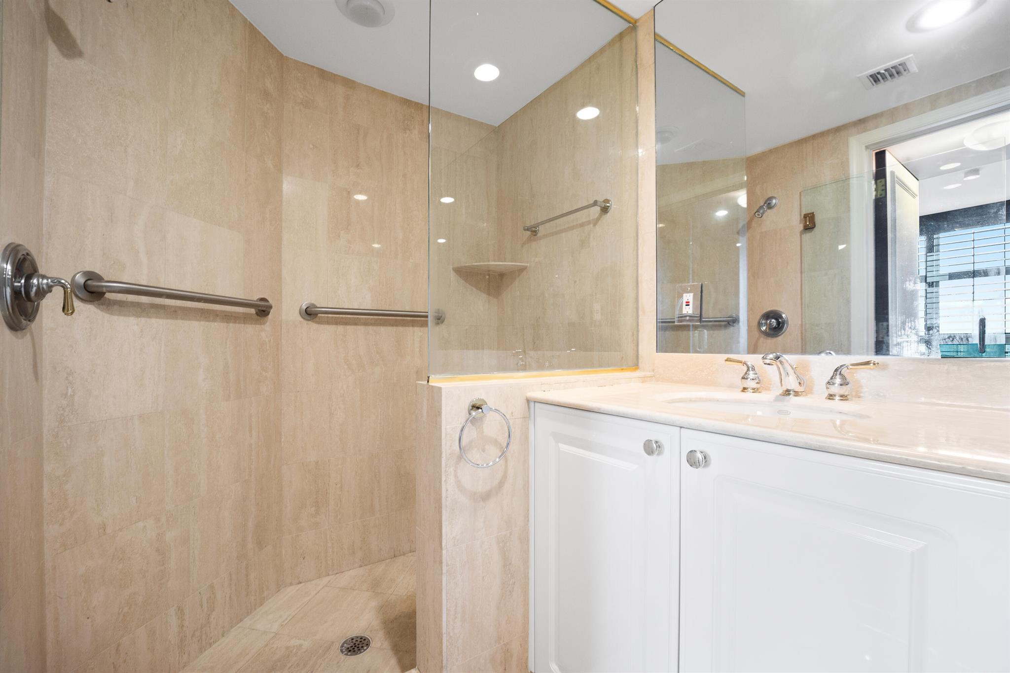 TOSCANA WEST CONDO - Residential