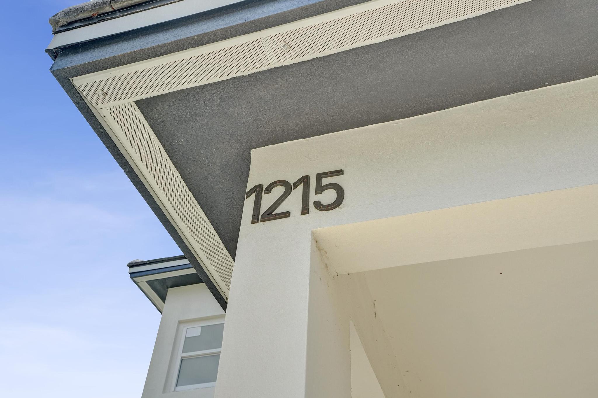 WAVERLY PLACE - Residential Lease