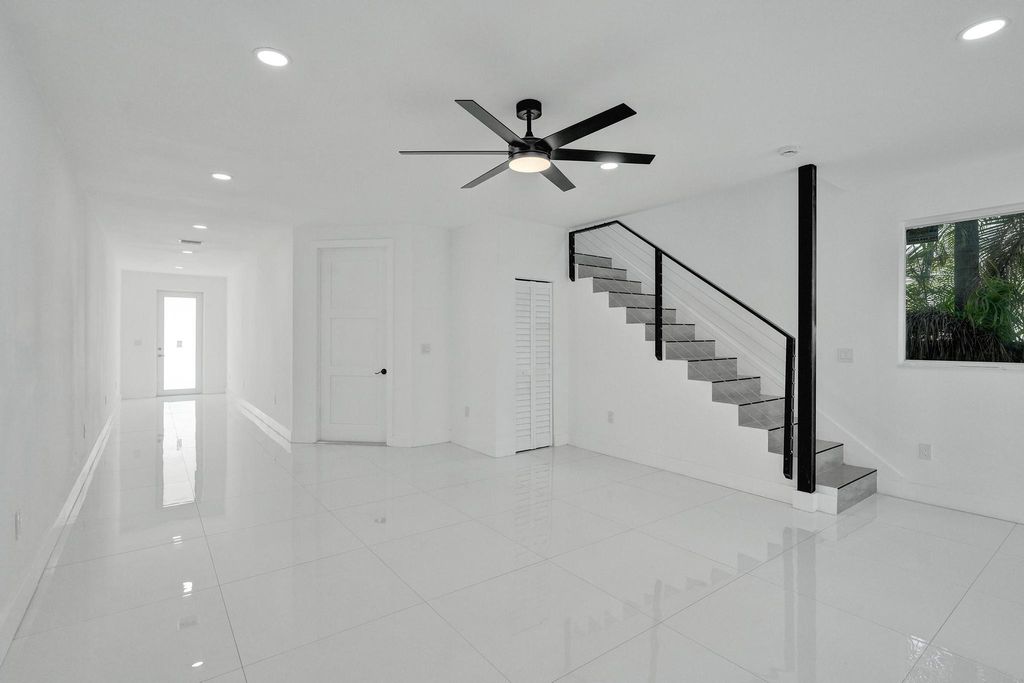 Photo of 1215 W Las Olas Boulevard #1215, Fort Lauderdale, FL 33312 (MLS # B26027965)
