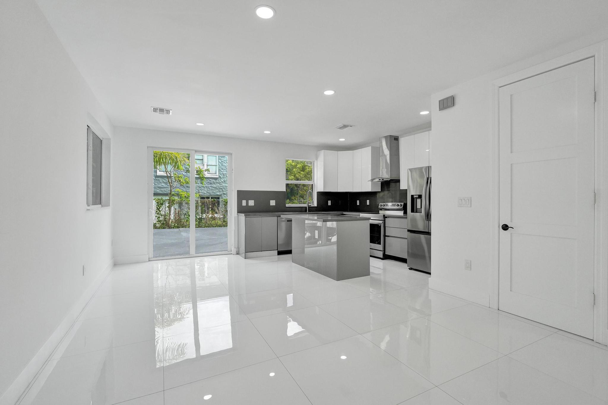 WAVERLY PLACE - Residential Lease