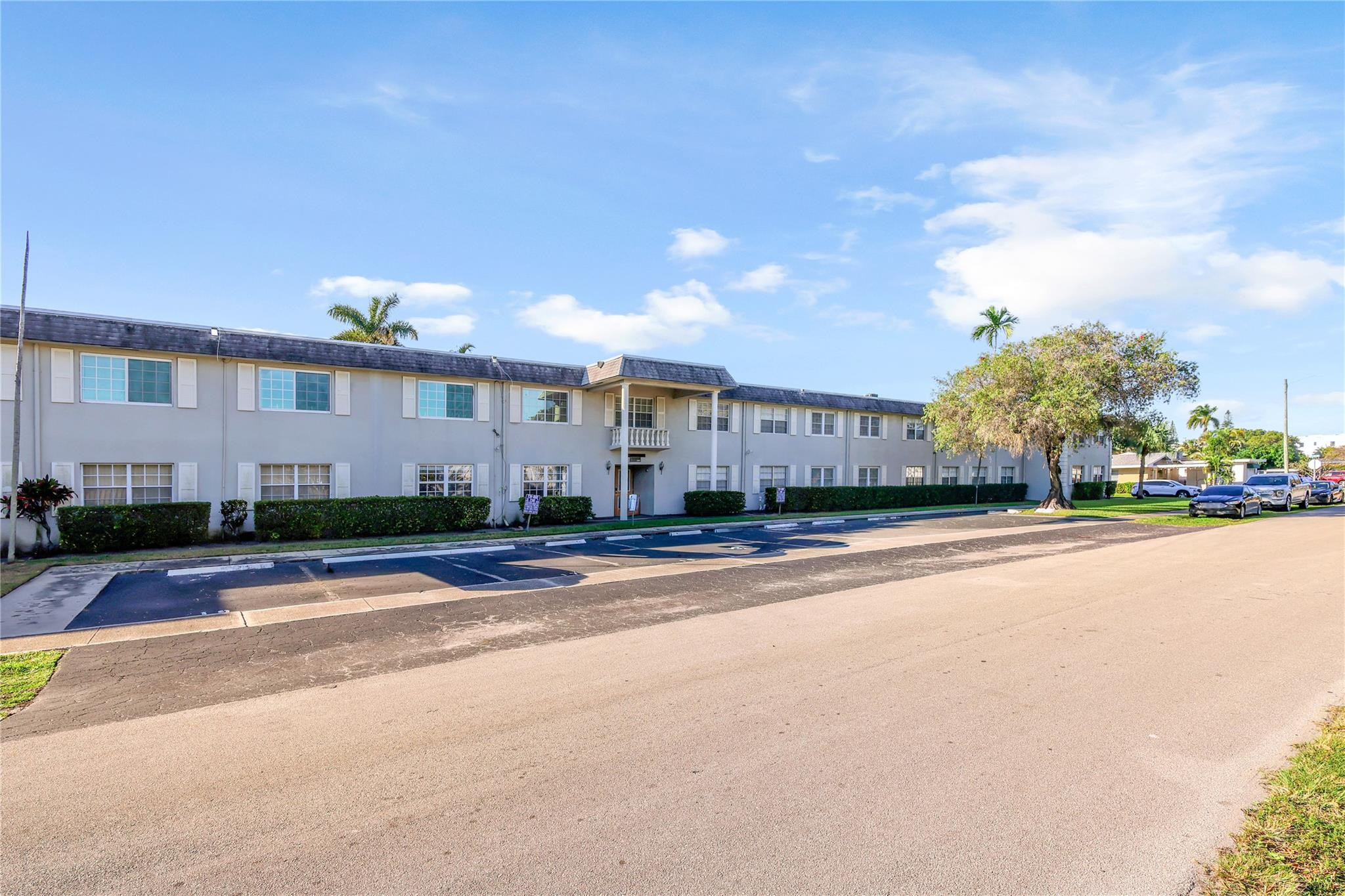 Mayfair Apt Co-op - Residential