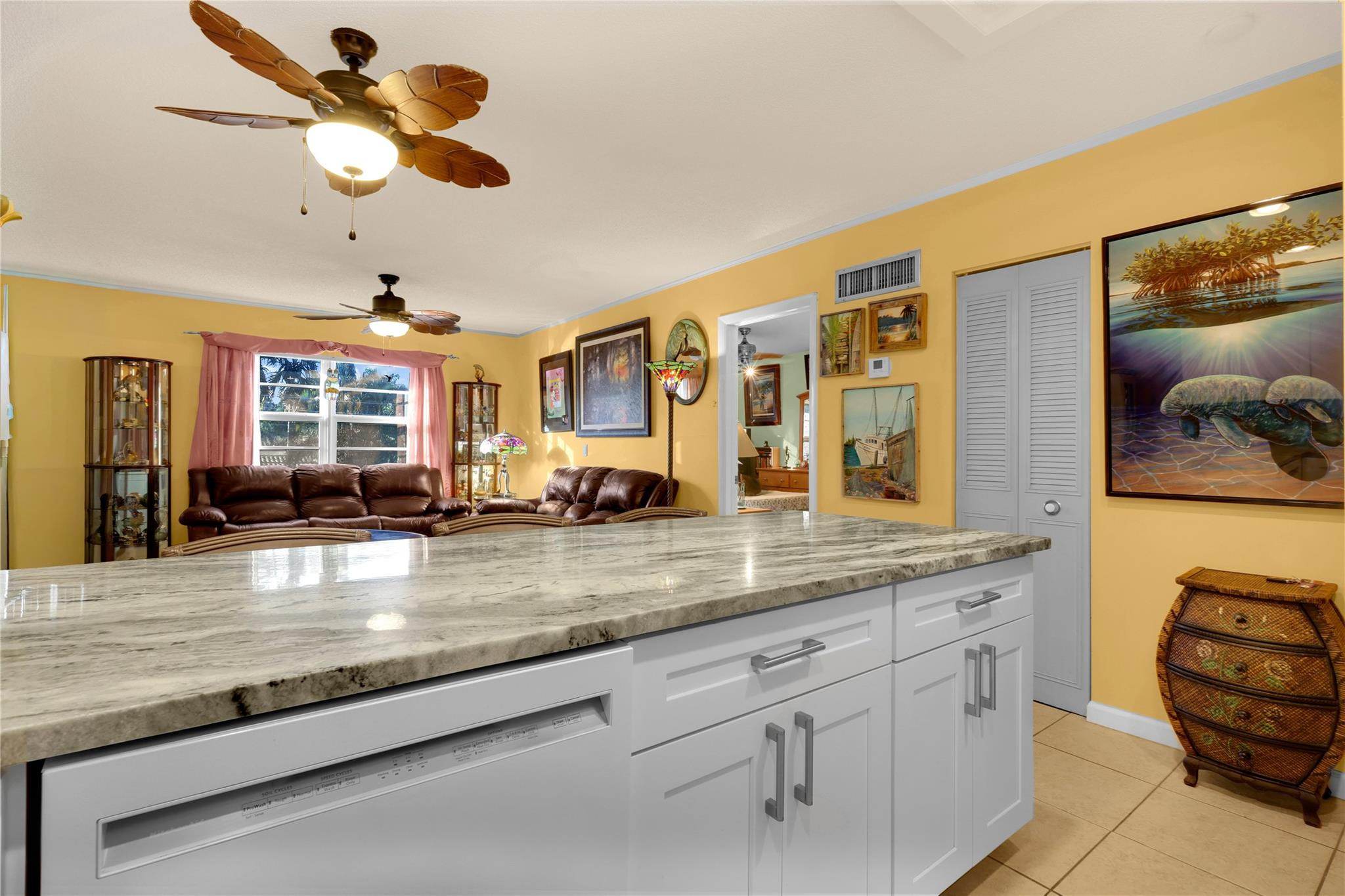 Mayfair Apt Co-op - Residential