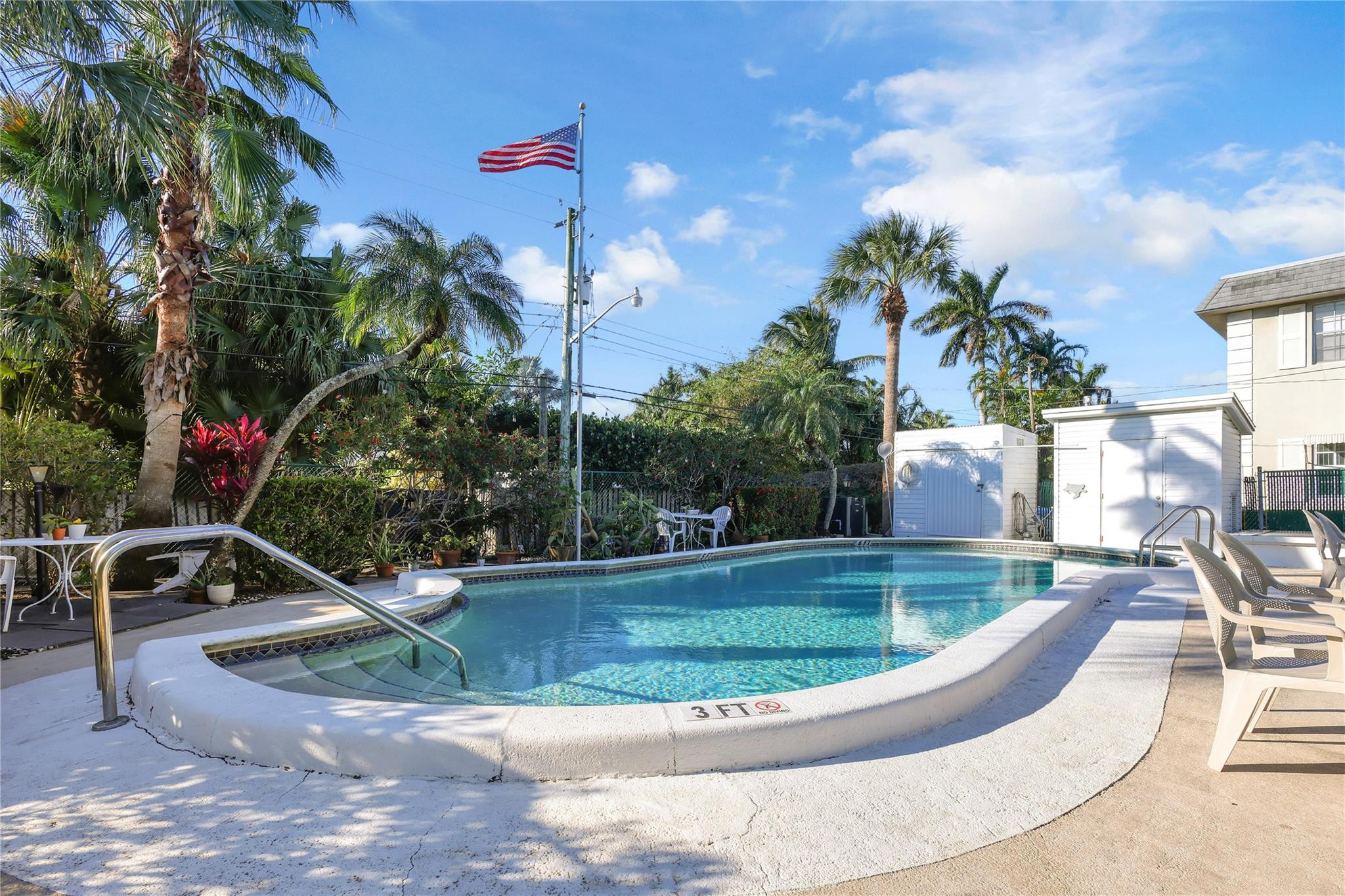 Mayfair Apt Co-op - Residential