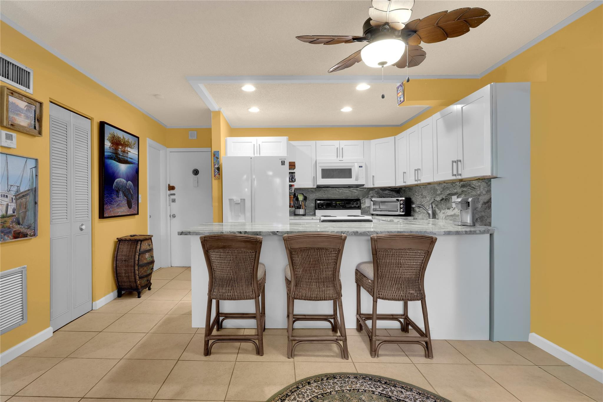 Mayfair Apt Co-op - Residential