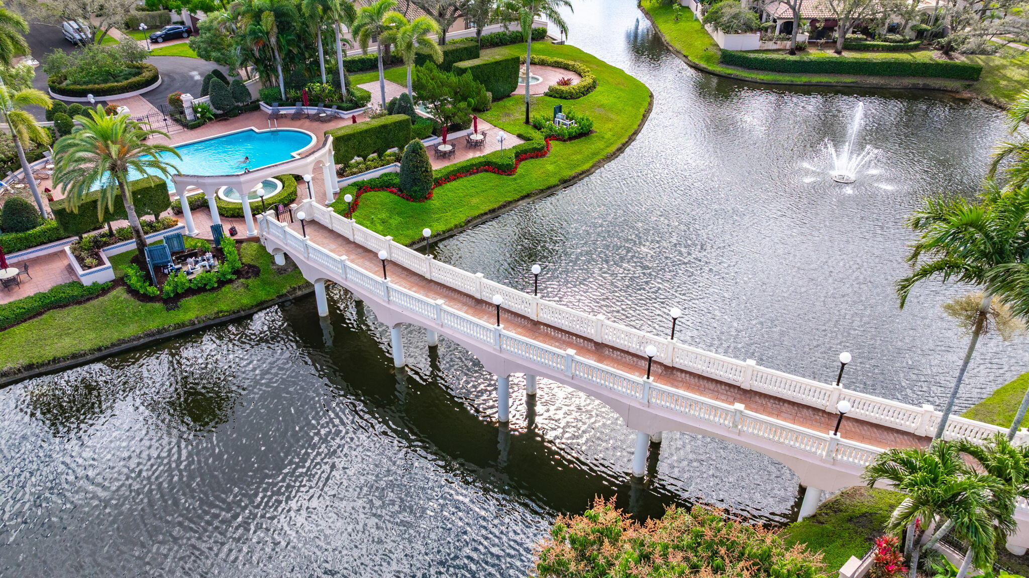 VILLA DESTE CONDO - Residential