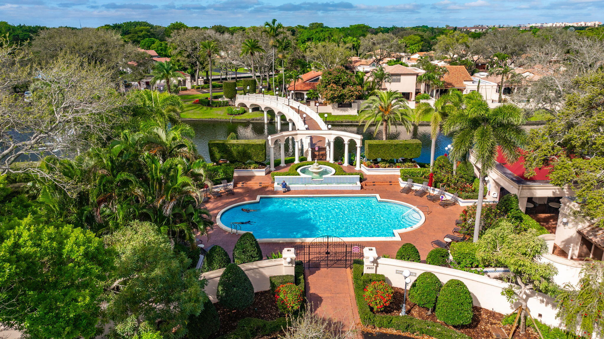 VILLA DESTE CONDO - Residential