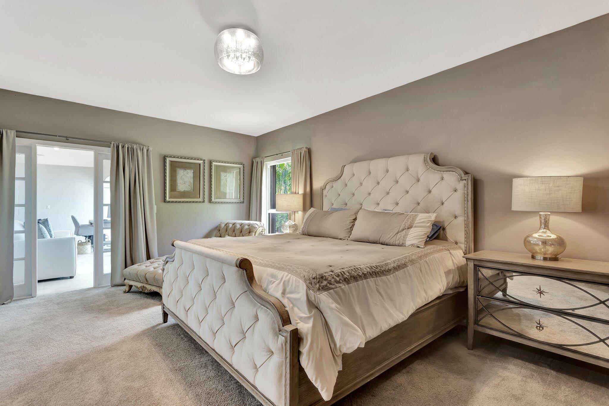 VILLA DESTE CONDO - Residential