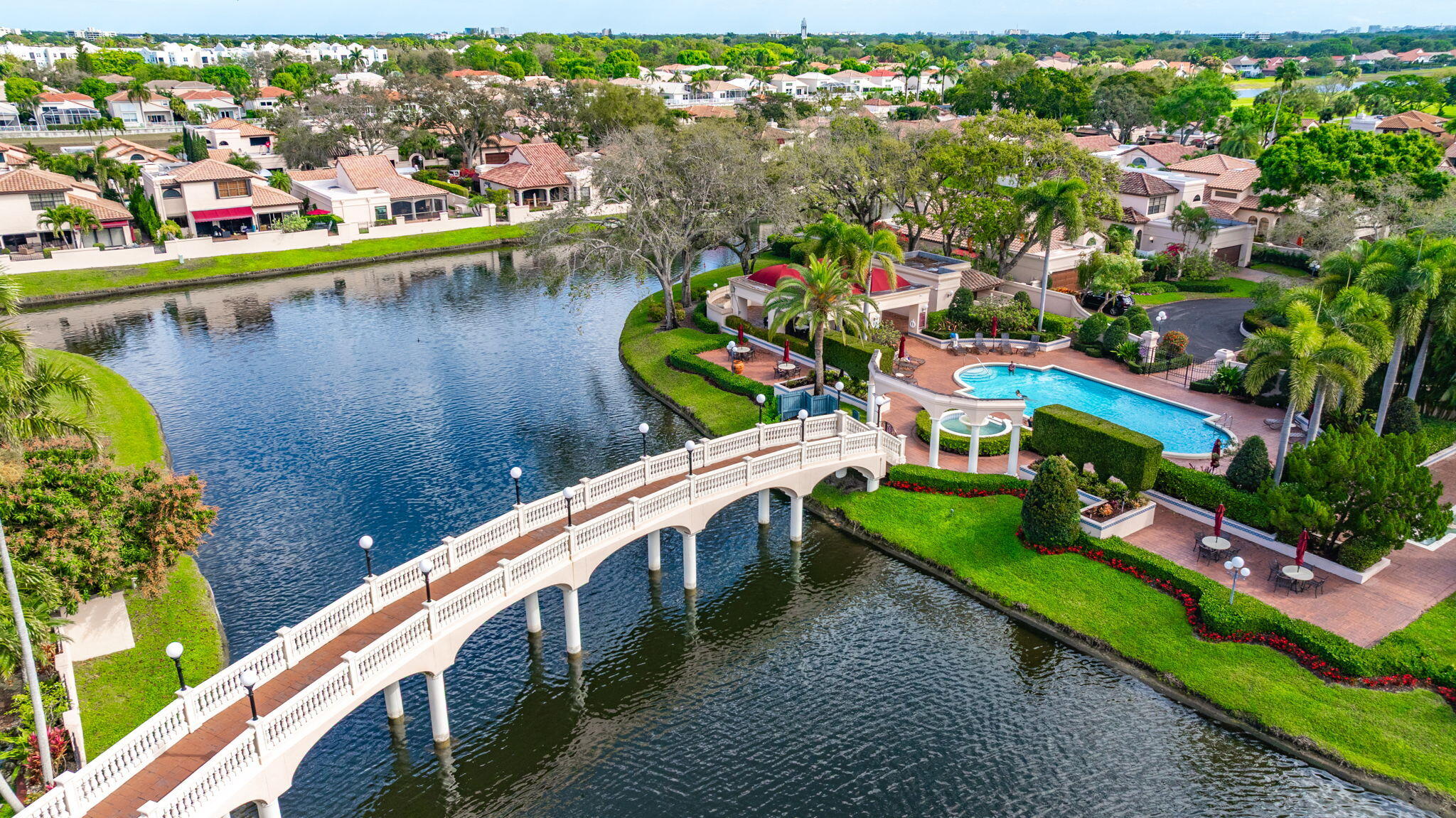 VILLA DESTE CONDO - Residential