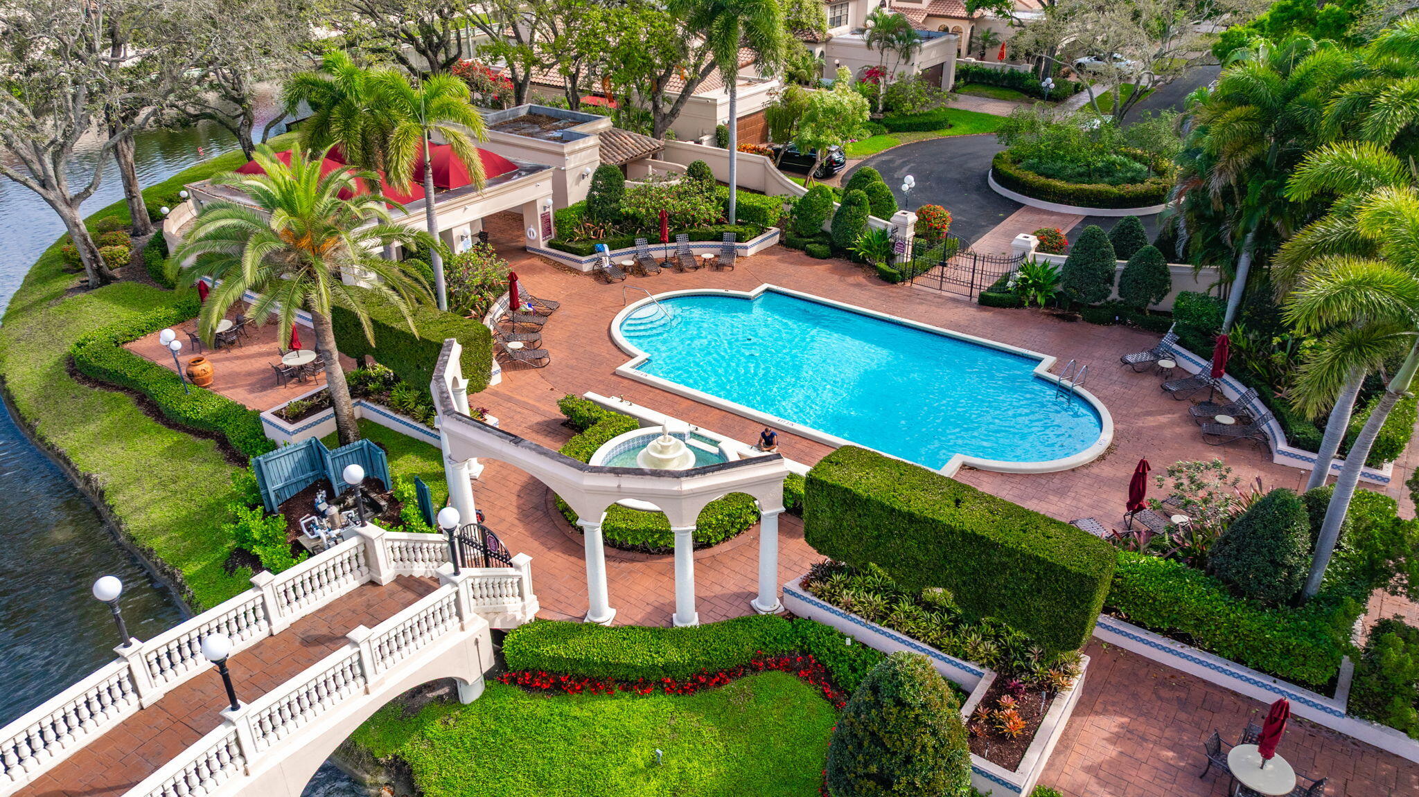 VILLA DESTE CONDO - Residential