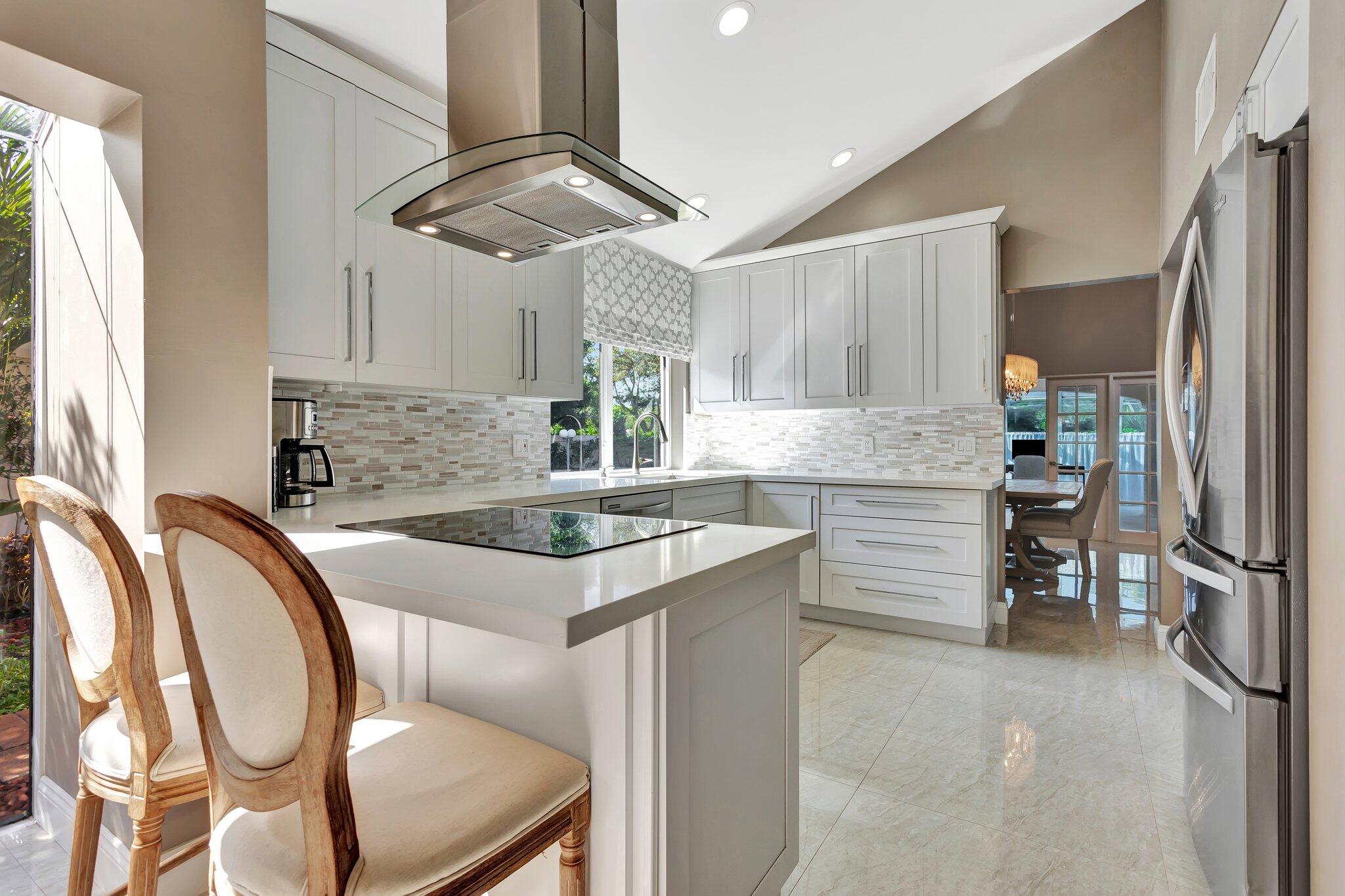 VILLA DESTE CONDO - Residential