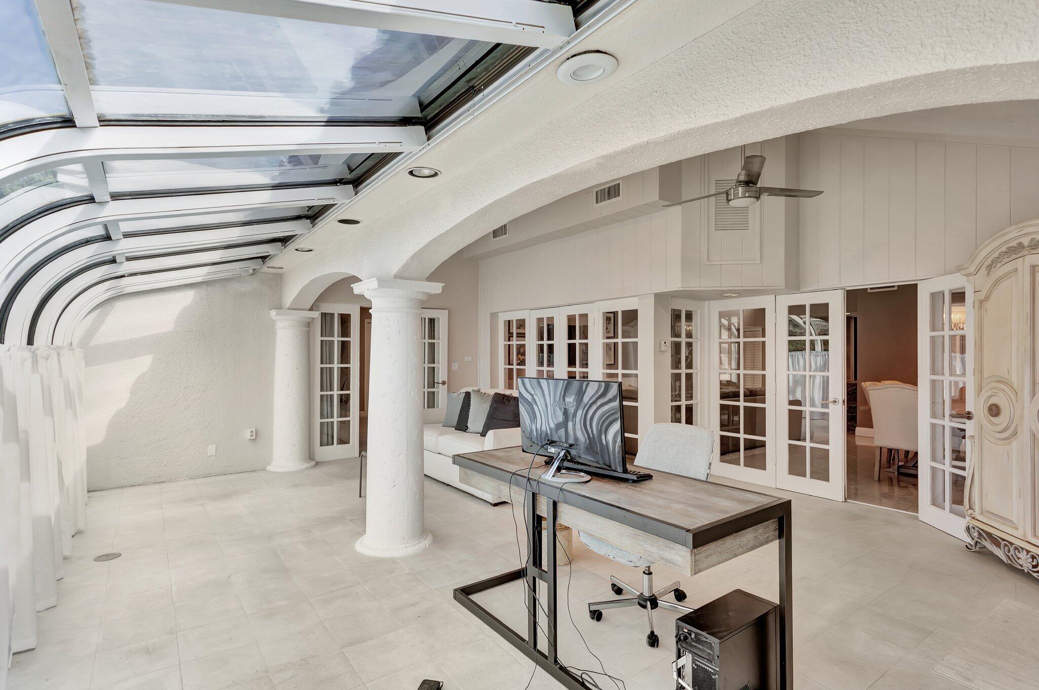 VILLA DESTE CONDO - Residential