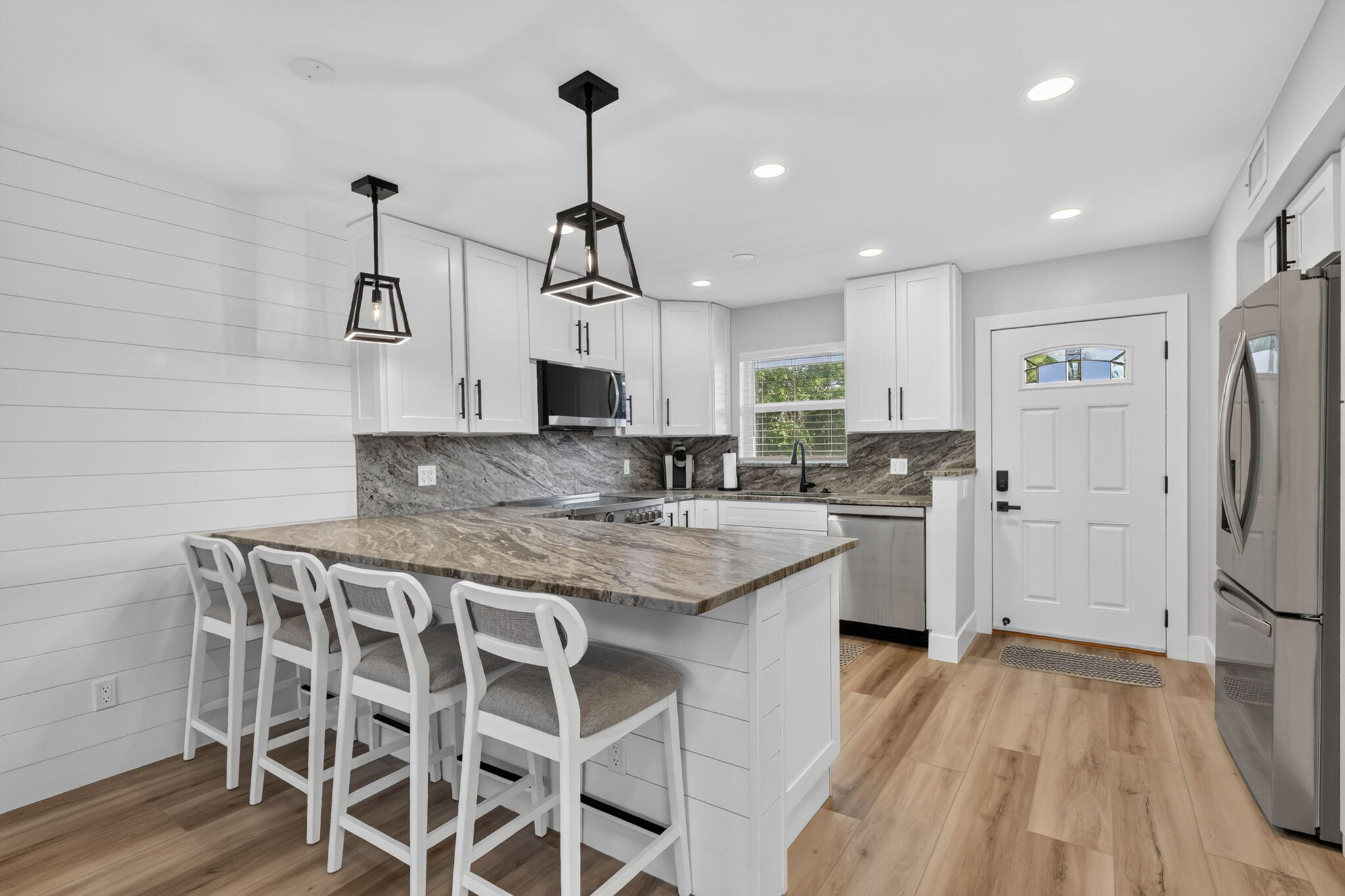200 N El Mar Drive B202