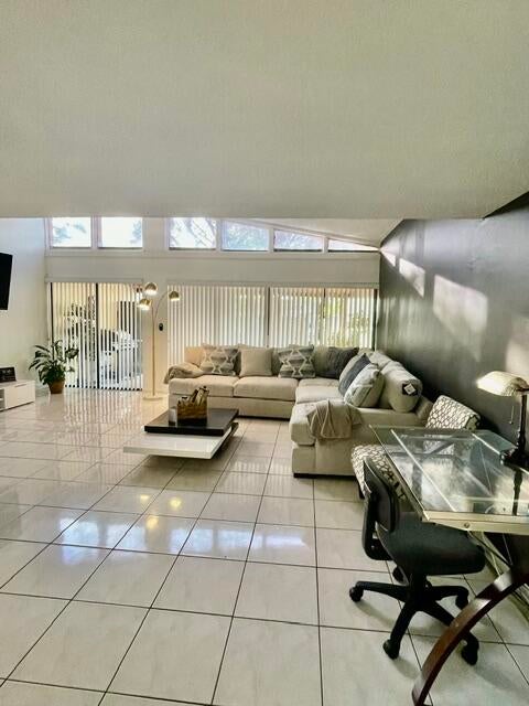 Properties 1453 White Pine Drive