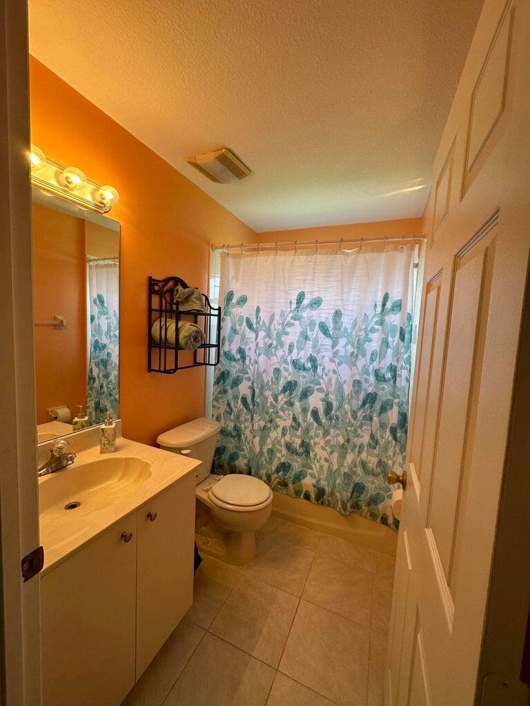 PORT ST LUCIE SECTION 25 - Residential Lease