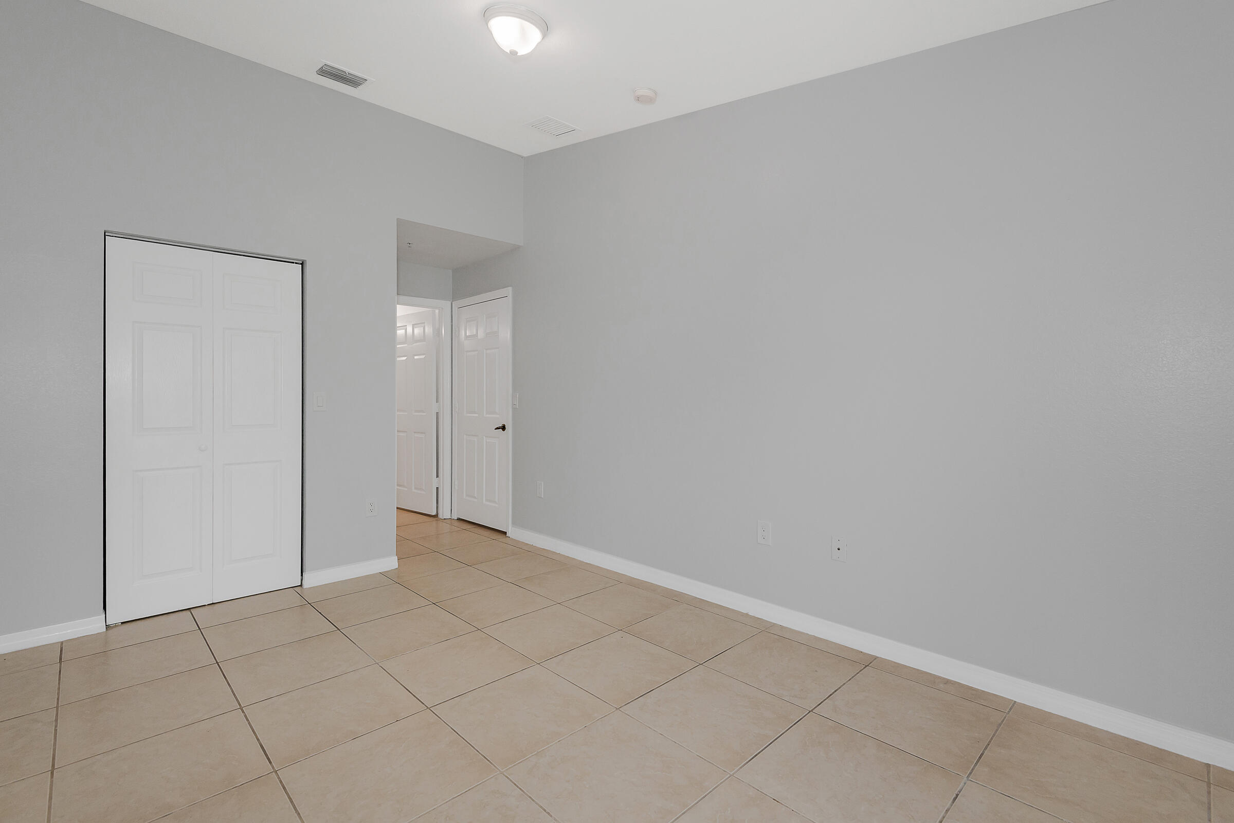 HOLLYWOOD RIDGE FARMS 2-16 MISC - Residential Lease