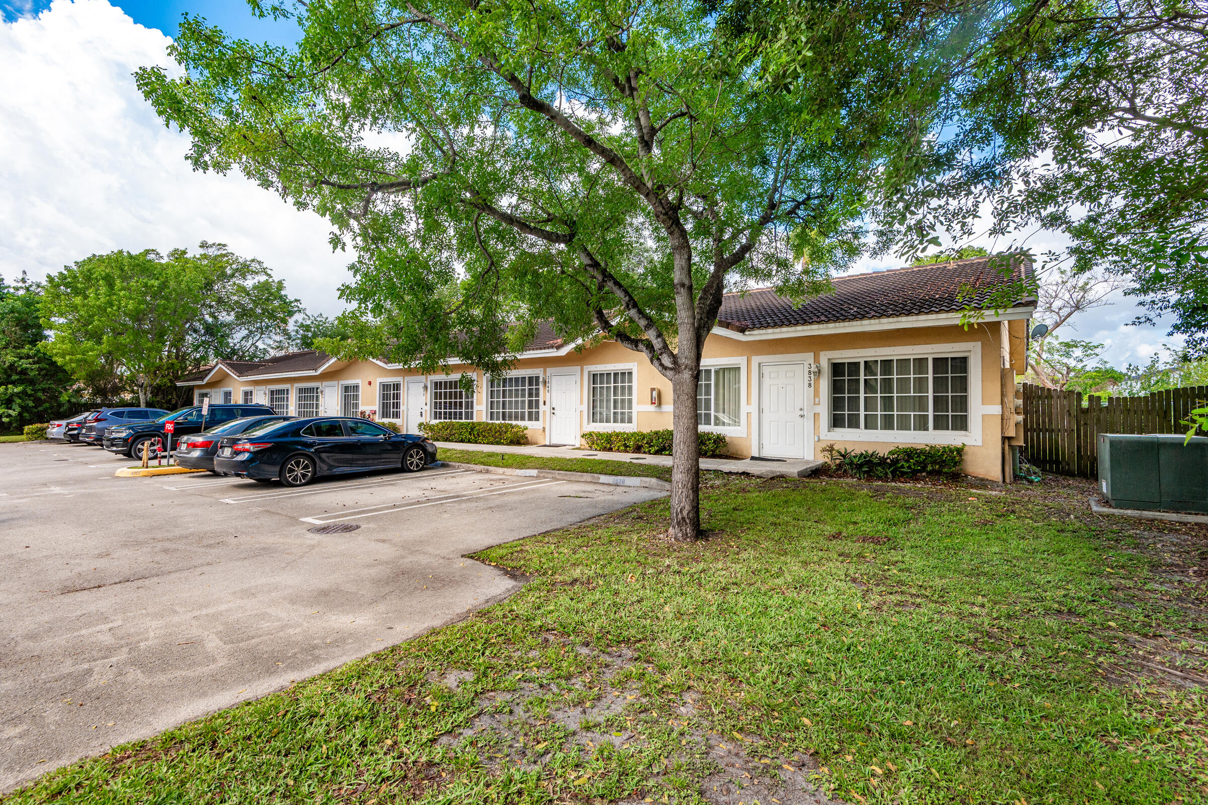 3838 SW 48th Avenue 3838