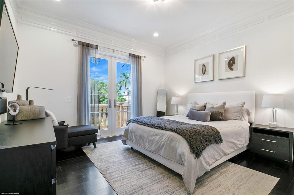 OLD PALM - Residential